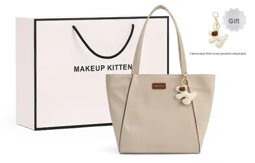 MAKEUP KITTEN Shoulder Bags