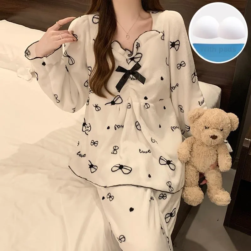 Sleeping Beauty Pajama Set Women's Image Color-2