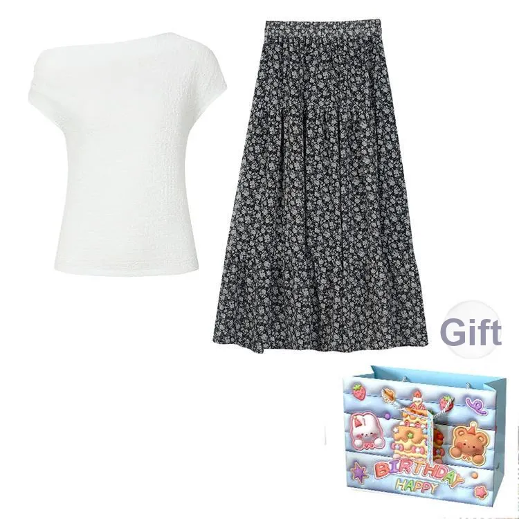Gentle Welcome Skirt Set Women's-0
