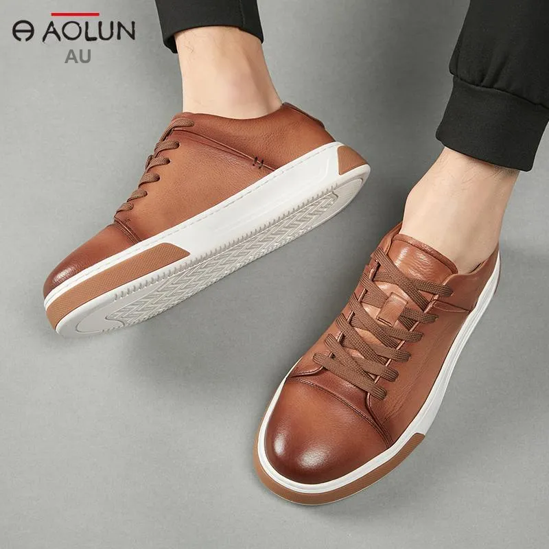 Auron Low Top Skateboard Shoes Men's Tan-2