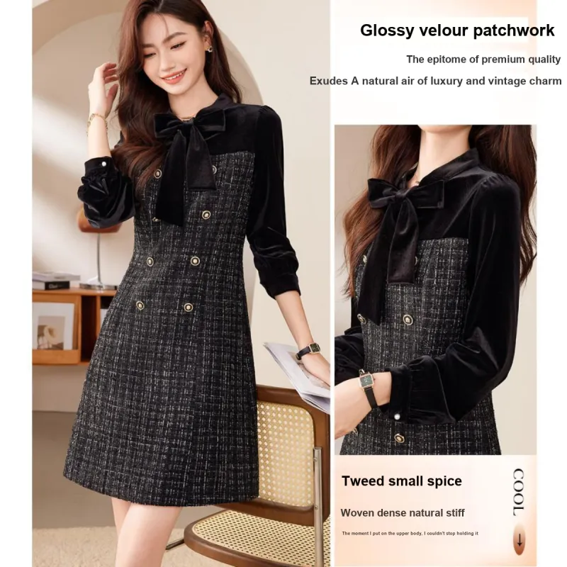 Like The Age Of Water Long Sleeved Dress Women's Black-0