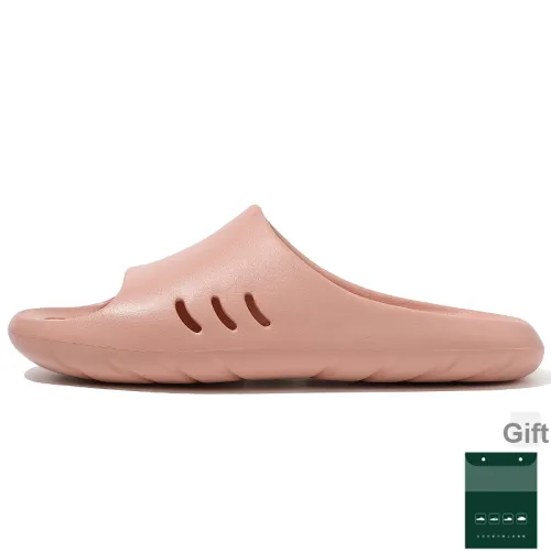 Red bean Slippers / Home Slippers