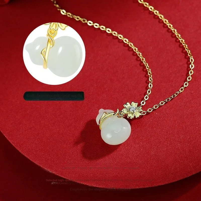 Royal Heaven's Choice Necklaces Pale Greenish White Jade Unisex-2