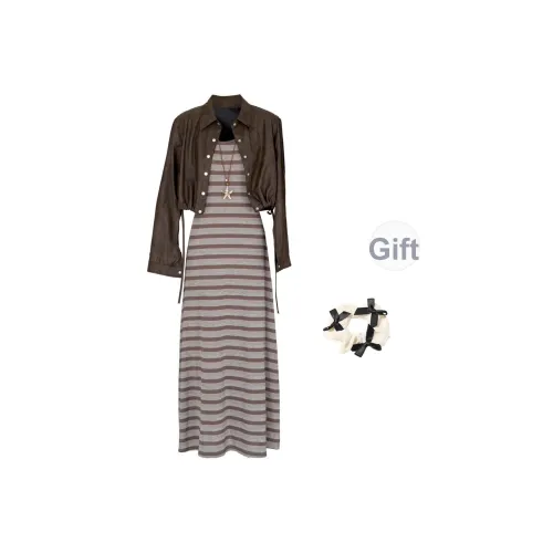 TURN UP Женские Комплекты с Юбкой