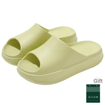 Red bean Slippers / Home Slippers