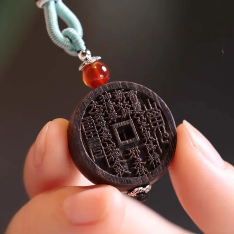 Tan Xin Sandalwood Necklaces Unisex-1