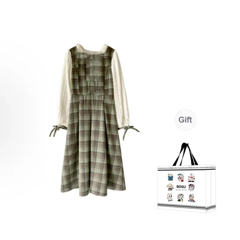 BDGU Long Sleeved Dress Women's Green-1
