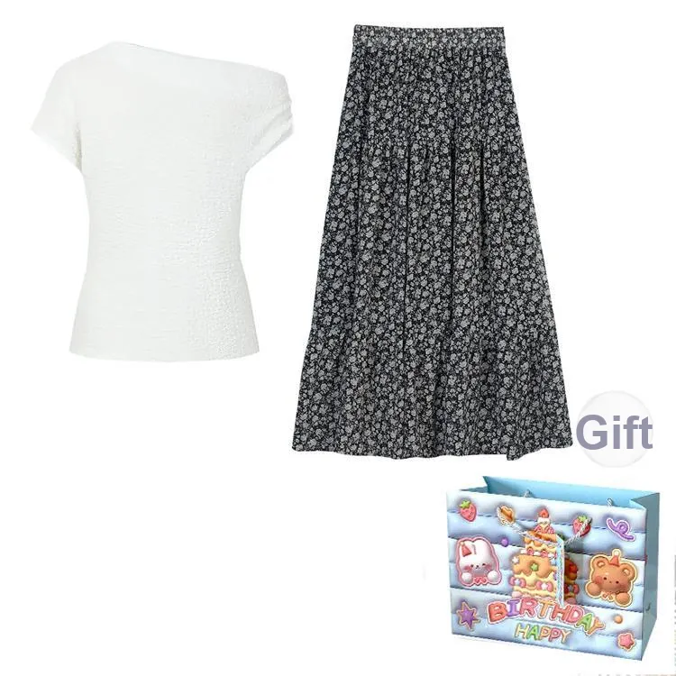 Gentle Welcome Skirt Set Women's-1