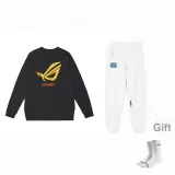 Black Long-Sleeved Shirt+North Carolina White Pants+White Signature Socks