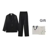 Black[Women's]