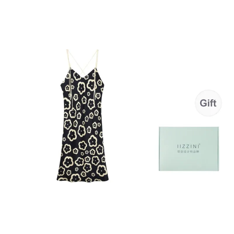 IIZZINI Nightgown Women's Black-1