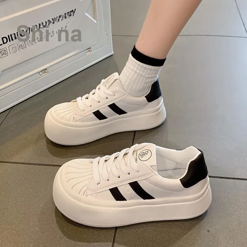 LIANGHUO Anti-Slip Wear-Resistant Low-Top Skateboard Shoes Women's-3