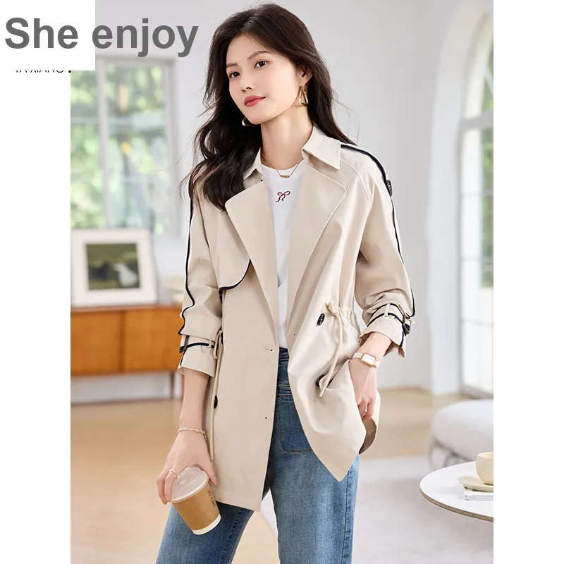 She Enjoys Cropped Coat Women's Light Khaki-2