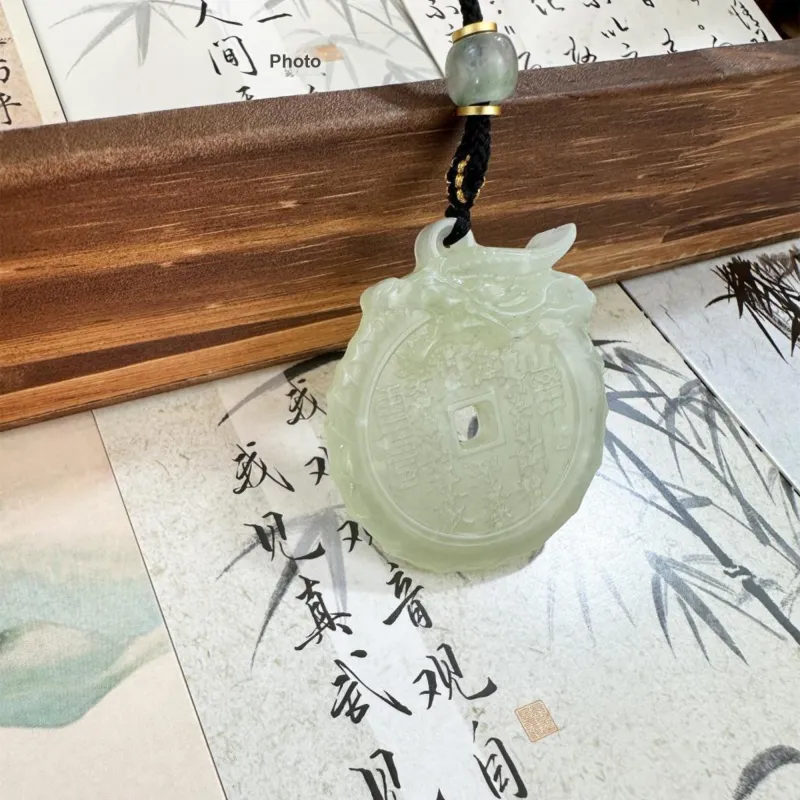 Tang Zhi Serpentine Jade Necklaces Unisex-1
