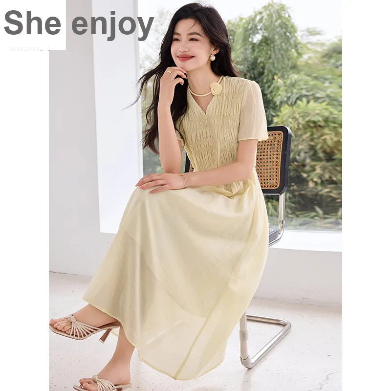 She Enjoys Short Sleeved Dress Women's Light Yellow-3