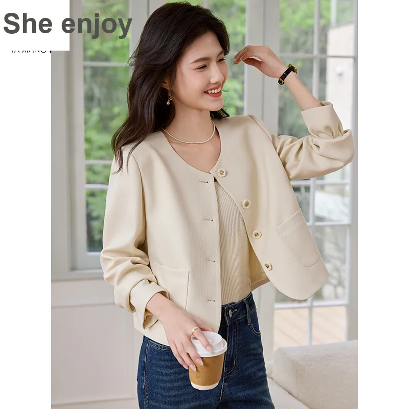 She Enjoys Cropped Coat Women's Ecru-5