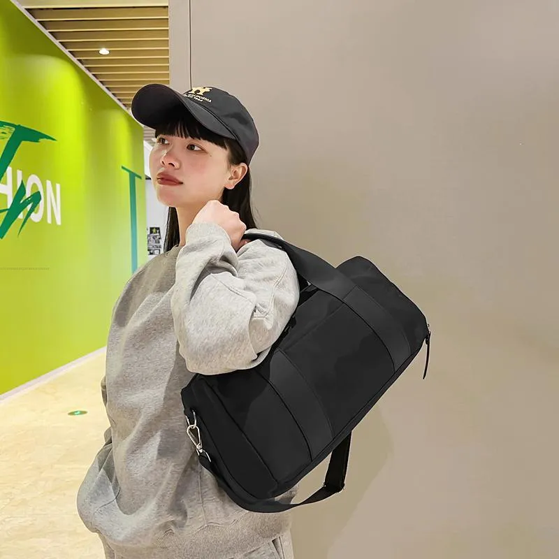 Yalu Nylon Fitness Sports Bag, One Shoulder Bag, Travel Bag Unisex Black/Gray/Pink/Black & Pink/Gray & Pink-1