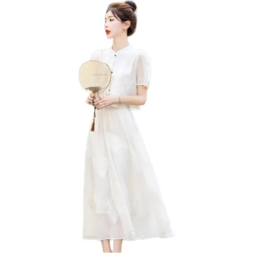 Hang Yi Court Two Piece Skirt Sets Women's Beige