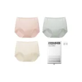 아이보리 화이트 + 월넛 우드 + 라이트 스킨