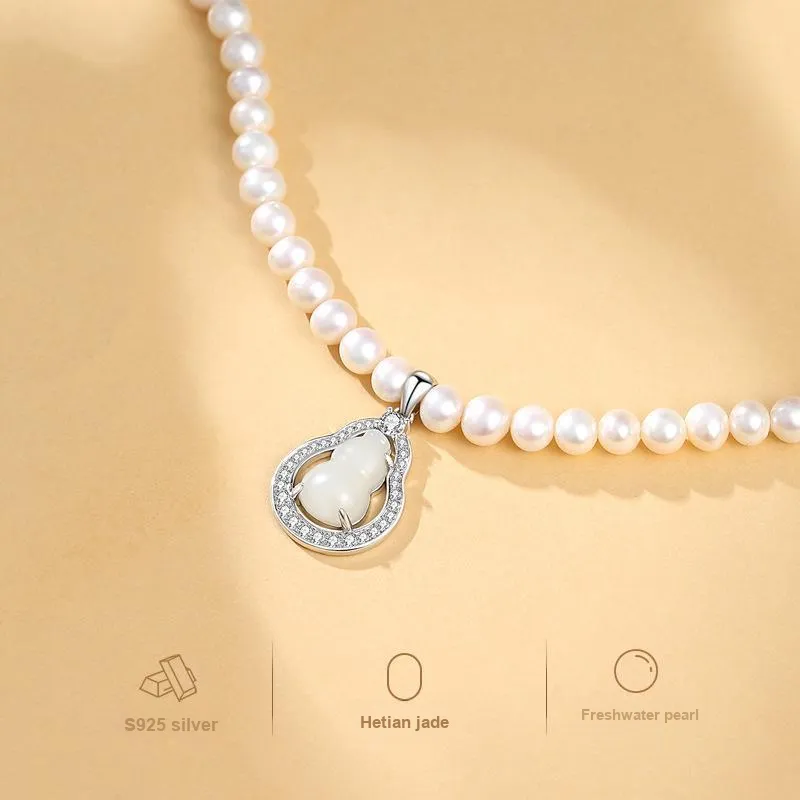 Royal Heaven's Choice Hetian Jade Necklaces Pale Greenish White Jade Unisex-1