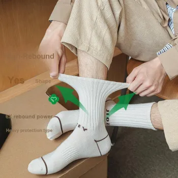AUGUST Men Mid-Calf Socks