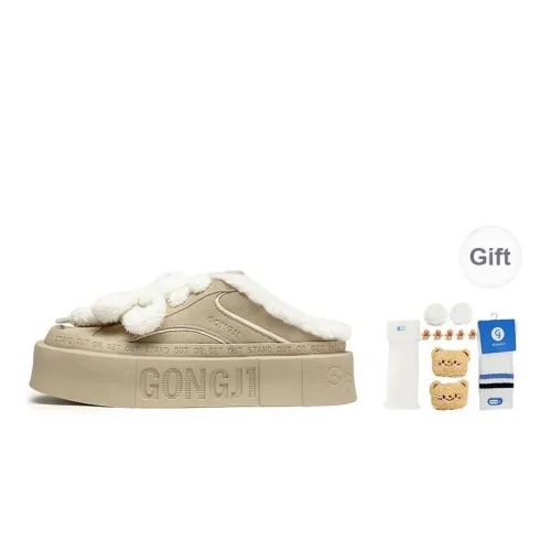 GONGJI Square Inches Fuzzy Abrasion Resistant Slip Resistant Wrap toe Slippers Women's Khaki