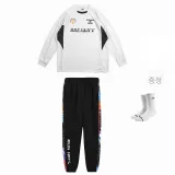 BKC 챔피언 화이트 롱 기장 소매 + 블루 메쉬 원단 블랙 바지 + 화이트 시그니처 양말