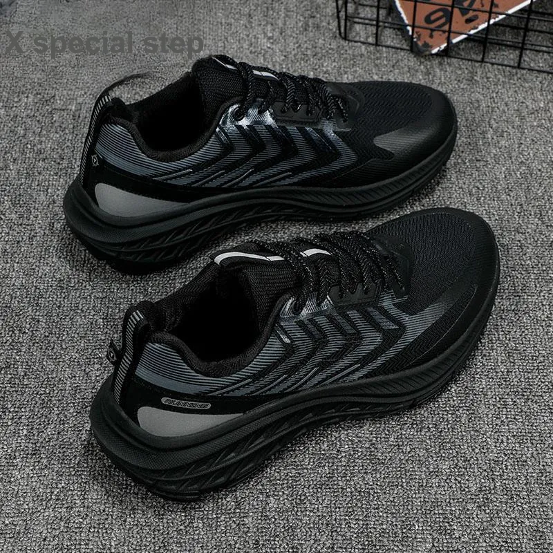 XTEP Kunwu Cushioning Breathable Low Top Running Shoes Men's Black-6