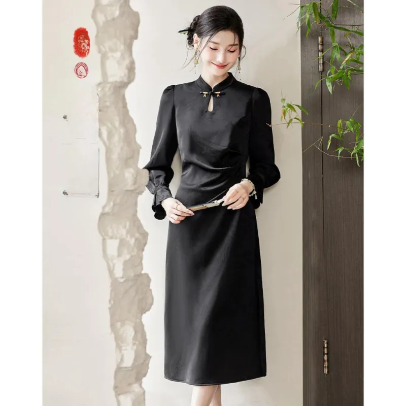 Like The Age Of Water Long Sleeved Dress Women's Black-5
