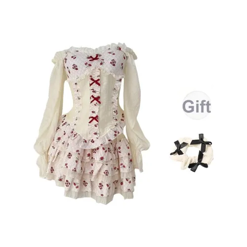 TURN UP Женские комплекты с юбкой