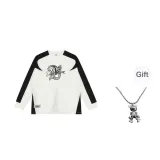 Pure White+A Trendy Accessory
