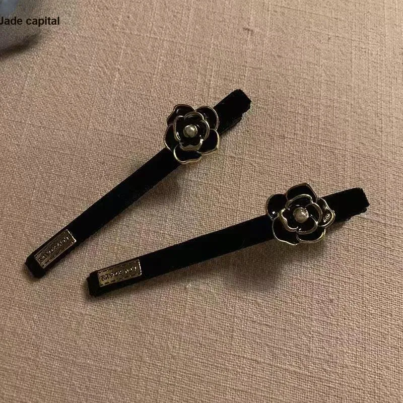 DAN DREAM Velour Hair Clips Women's-5