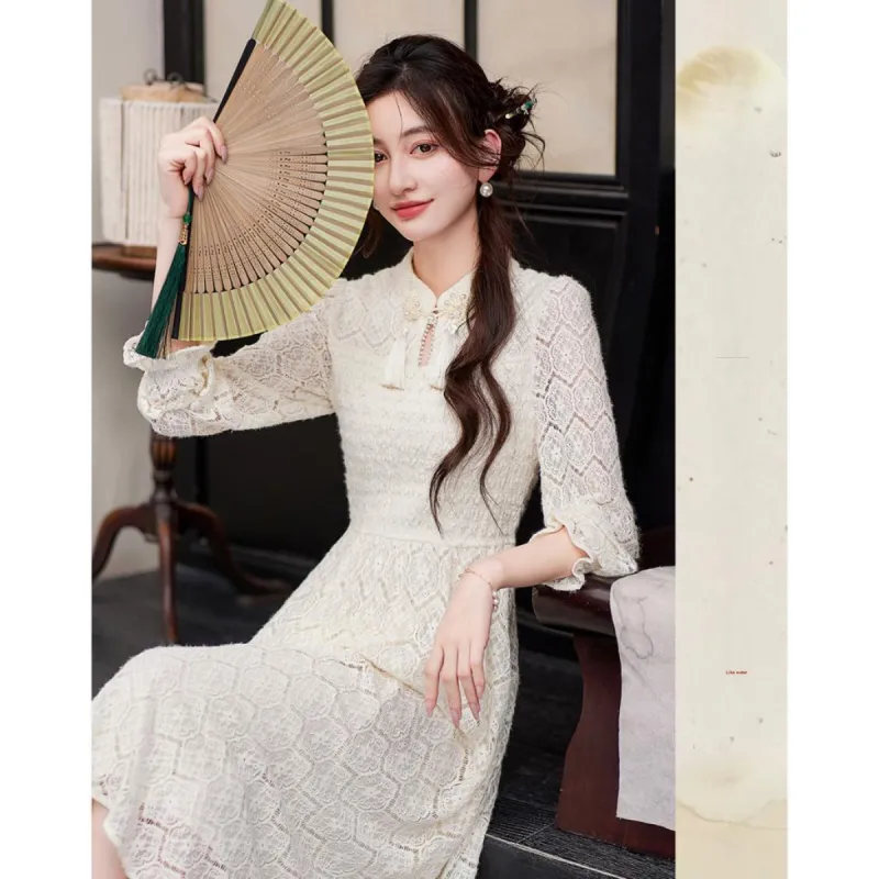 Like The Age Of Water Long Sleeved Dress Women's Apricot-2