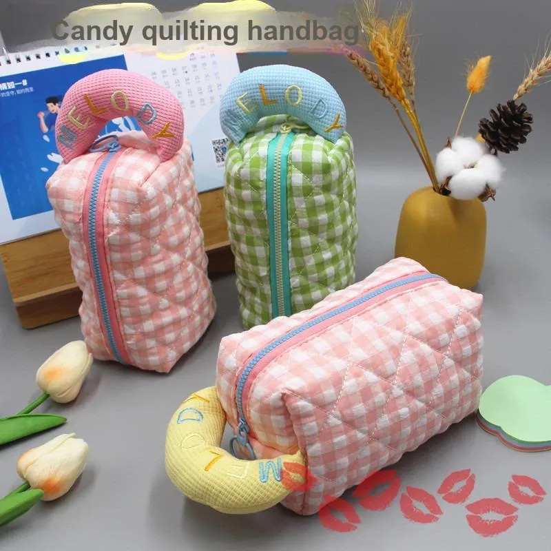 ZHIYIN Refreshing Plaid Skincare Storage Bag, Portable Storage Bag For Women's Toiletries Make up Tools-2