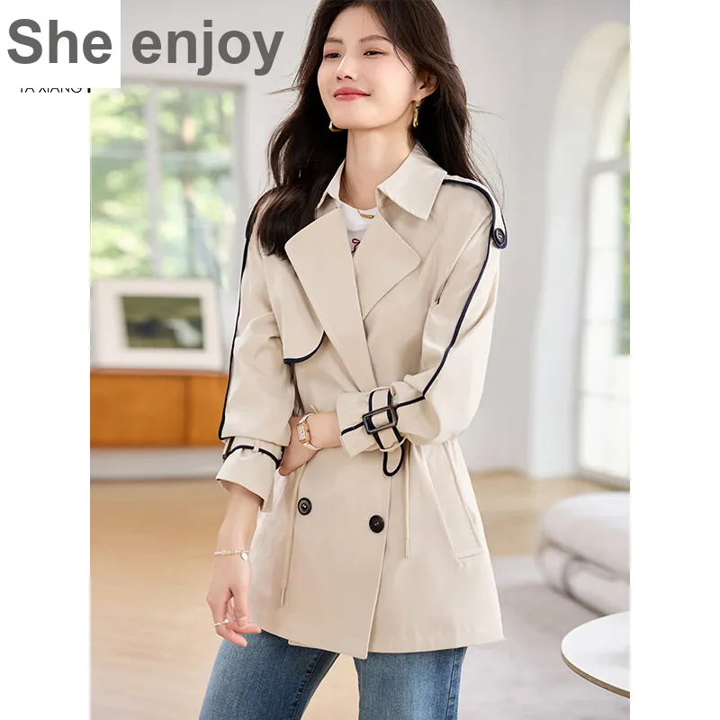 She Enjoys Cropped Coat Women's Light Khaki-4