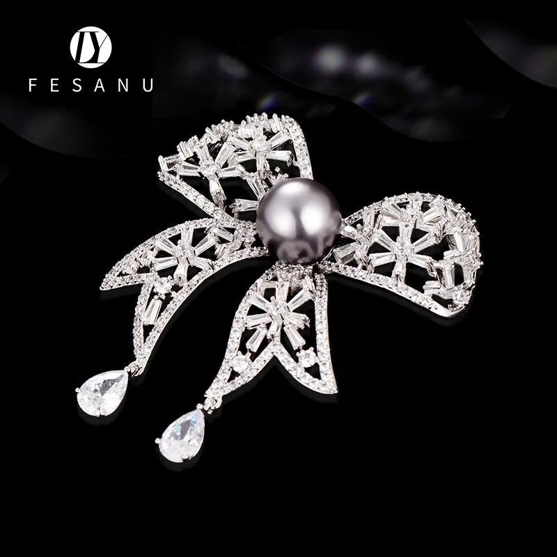 Lan Ying Crystal Brooches Women's-6