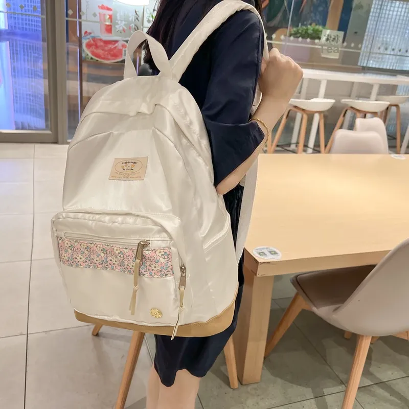 KAMLUI Nylon With Reverse Fabric Backpacks Backpack Regular Unisex White/Black-16