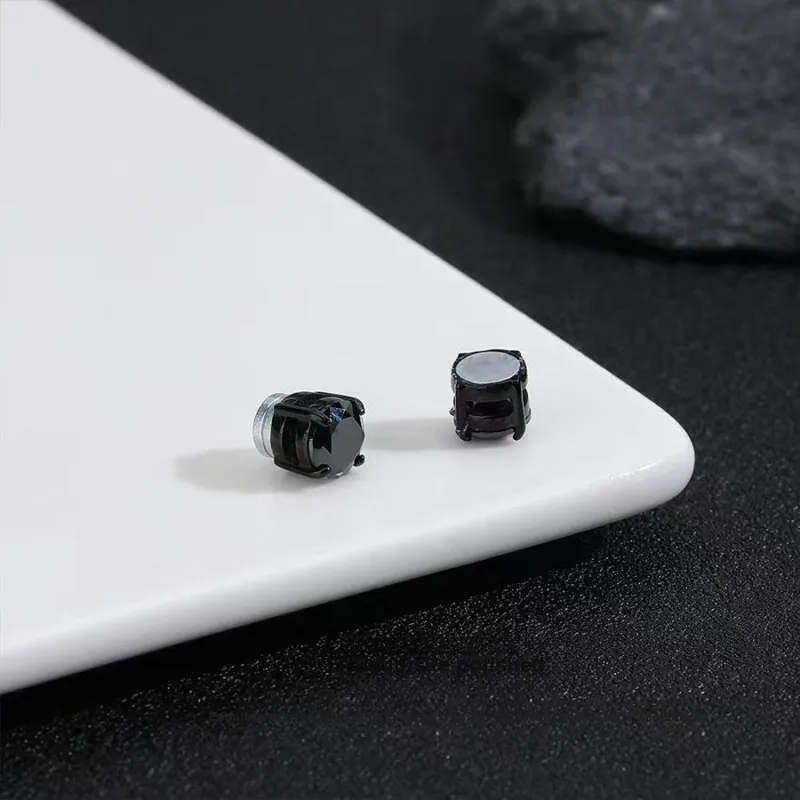 Tkb Geometric Magnet Stud Earrings Unisex-7