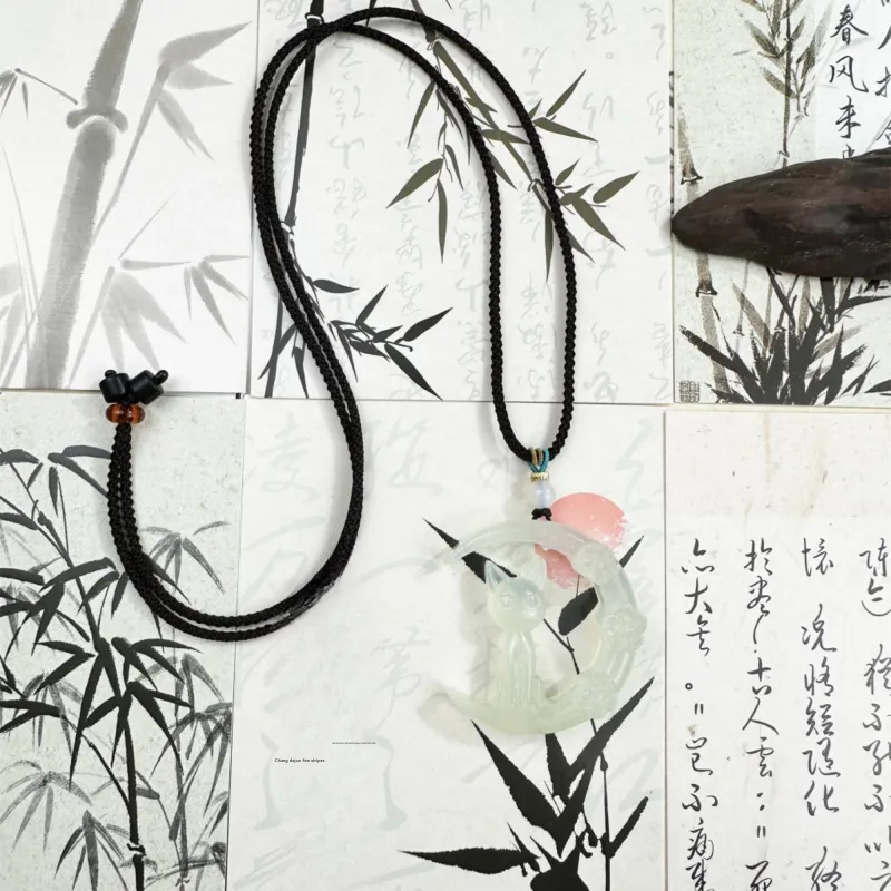 Tang Zhi Serpentine Jade Necklaces Unisex-4