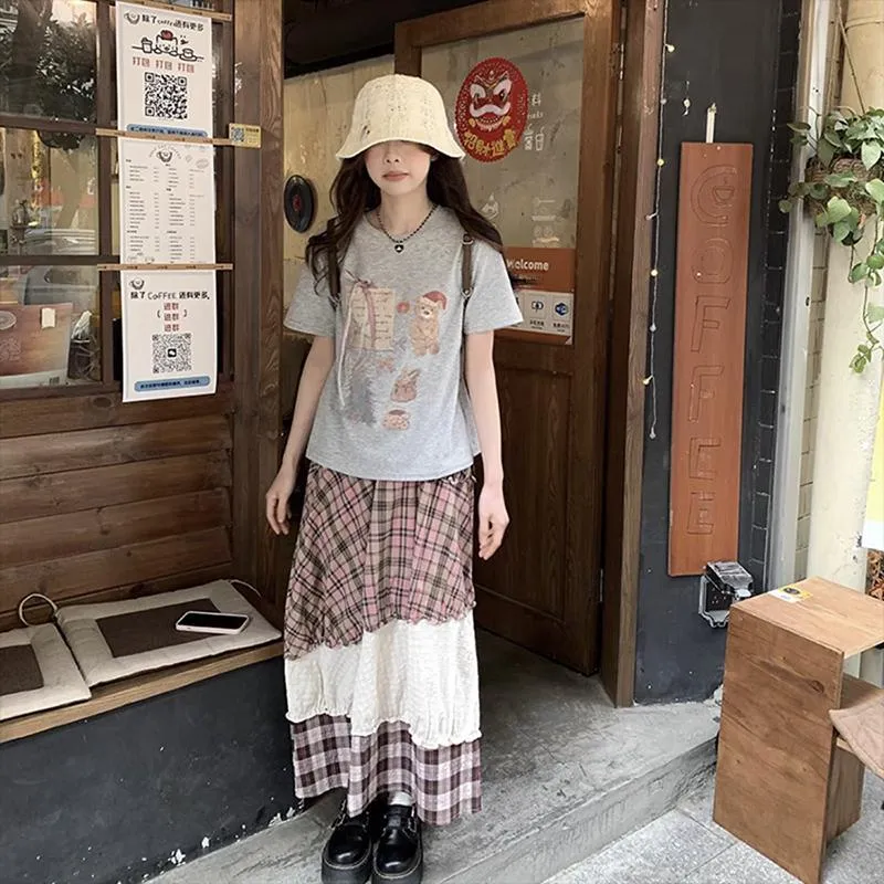 Manekniv T Shirts Women's-8