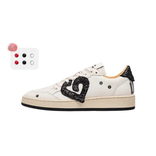 LOVE ANSWER SELF-LOVE Skateboard Shoes Unisex Low-Top White