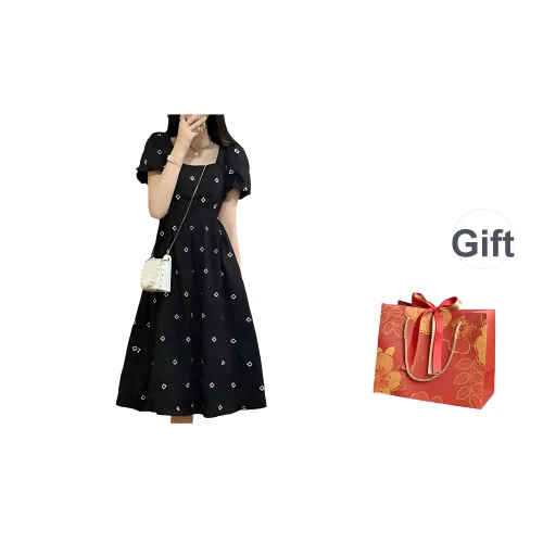 CHANGE SHE Short Sleeved Dress Women's