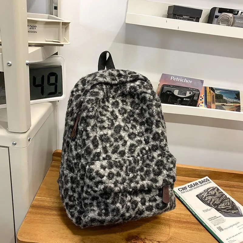 SUN EARTH &U Plush Backpack Regular Unisex-1