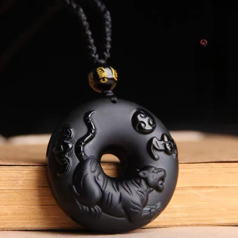 Lingxiang Yurun Obsidian Necklaces Unisex-4