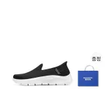 Black White+Giveaway
