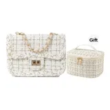 White+Comes with Exquisite Makeup Bag