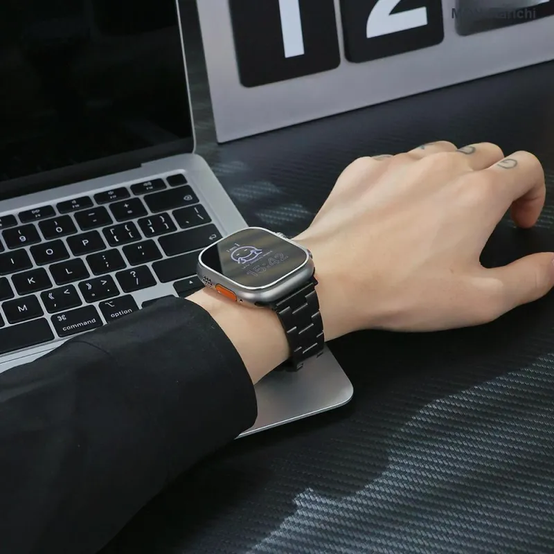 LeYu Self Release Three Bezel Apple Watch Band Unisex-11