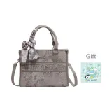 Gray[Rabbit Greeting Card]