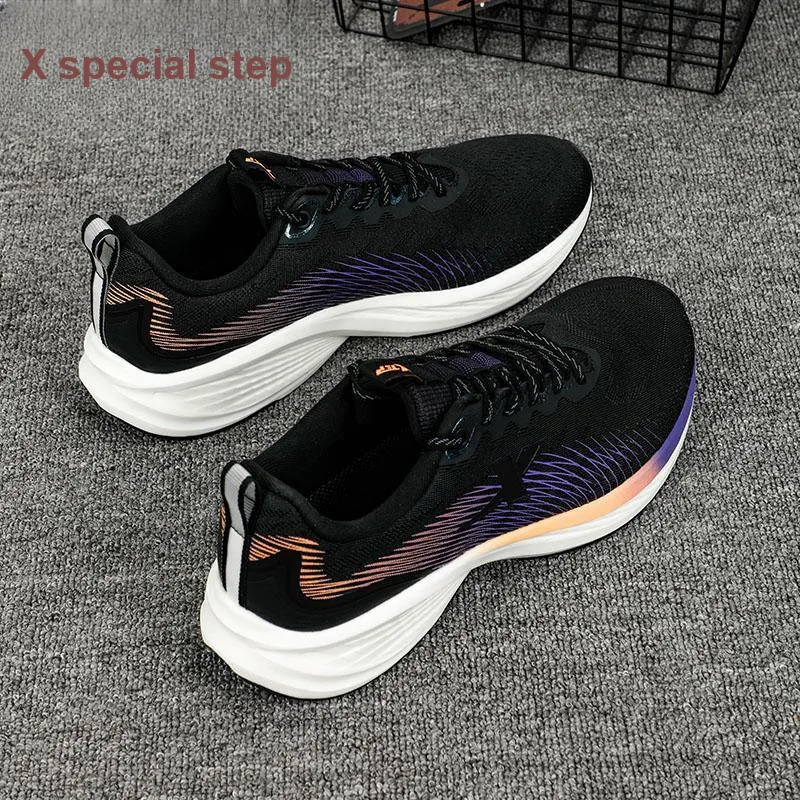 XTEP Cushioning Breathable Lightweight Low Top Running Shoes Men's Black-11