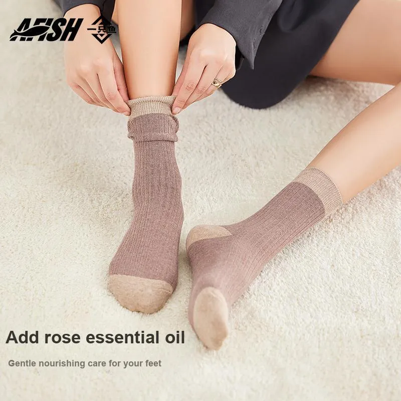 AFISH Mid Calf Socks Women's 5 Pack Shopping Bag-2